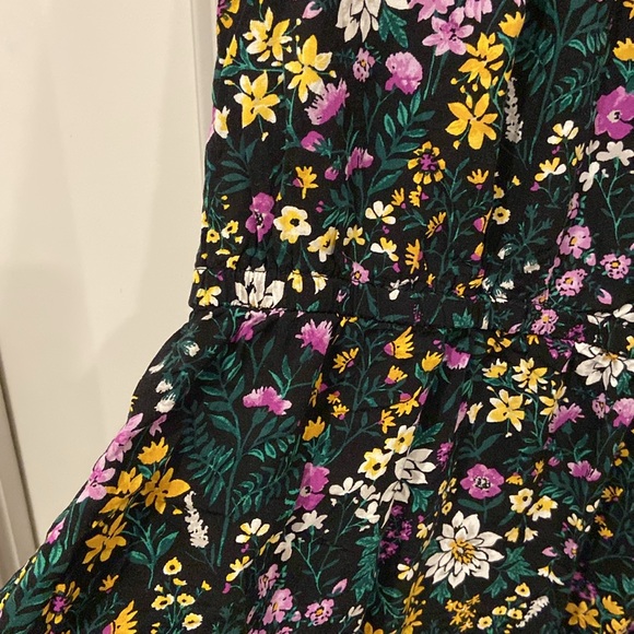 Old Navy Floral Print Dress - Picture 4 of 6